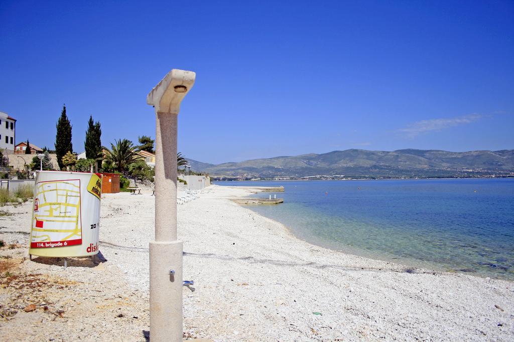 Apartments Villa Zvonimir Slatine Bilik gambar