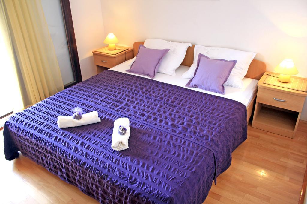 Apartments Villa Zvonimir Slatine Bilik gambar