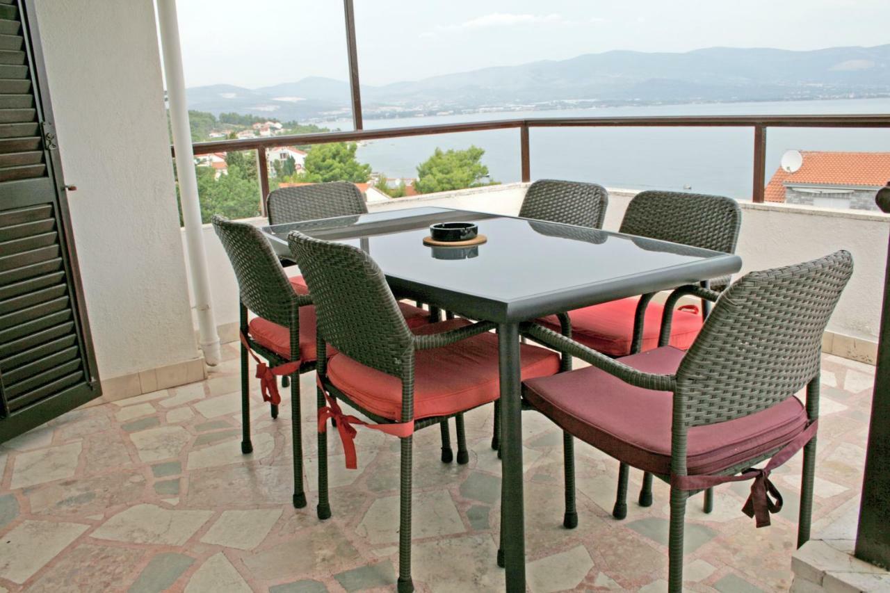 Apartments Villa Zvonimir Slatine Luaran gambar